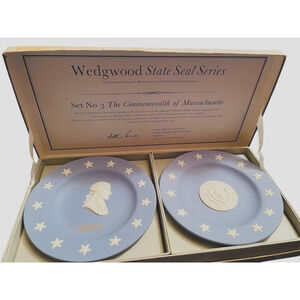 Wedgwood Jasperware Blue & White Massachusetts State Seal Series 4.25" Plate Set
